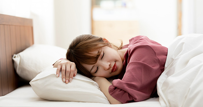 顔の脂肪吸引ダウンタイムを早く落ち着かせるための正しいケアと過ごし方