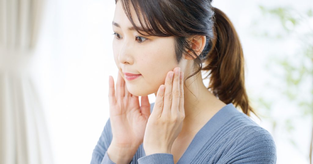 顔の脂肪吸引後のマッサージ方法