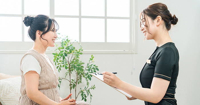 顔の脂肪吸引でたるみリスクを低減するためのクリニック選びのポイント