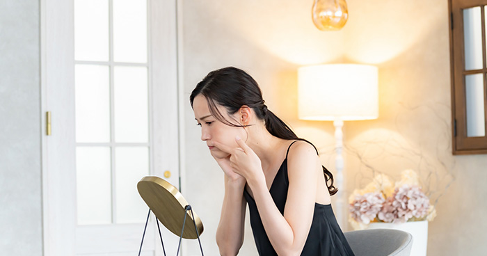 顔の脂肪吸引でたるんだ人は過度なダイエット歴や加齢などが原因！施術後はセルフケアを徹底して