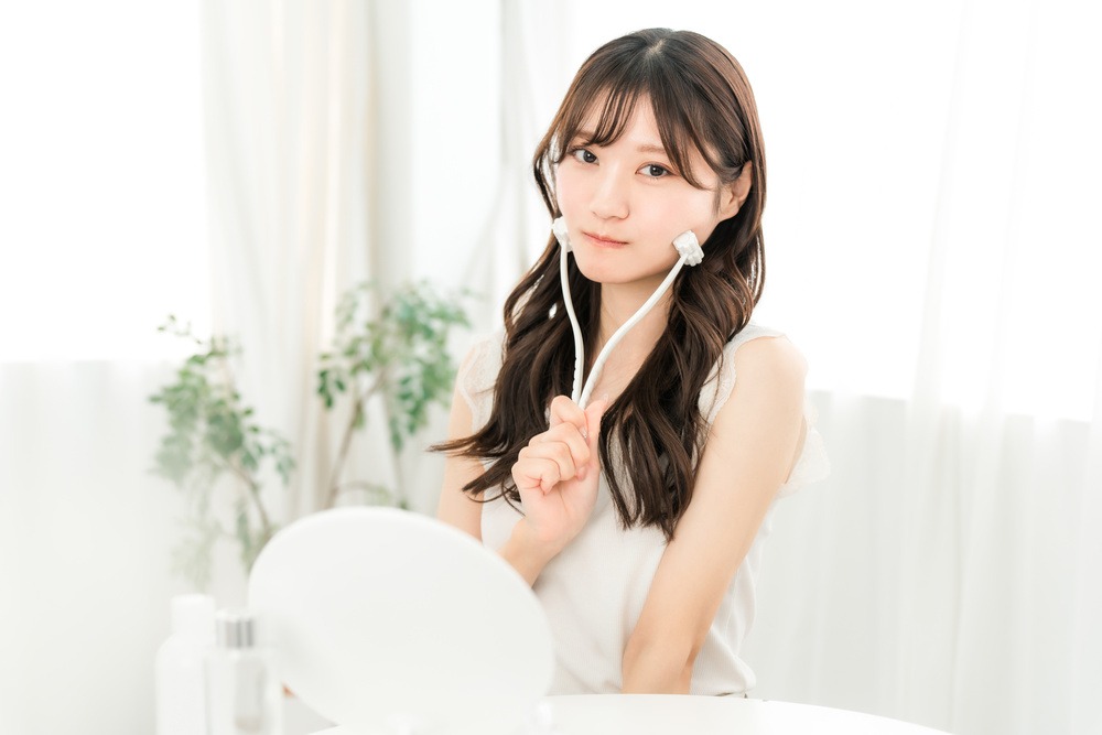 今すぐ実践！20代のほうれい線を薄くするアプローチ