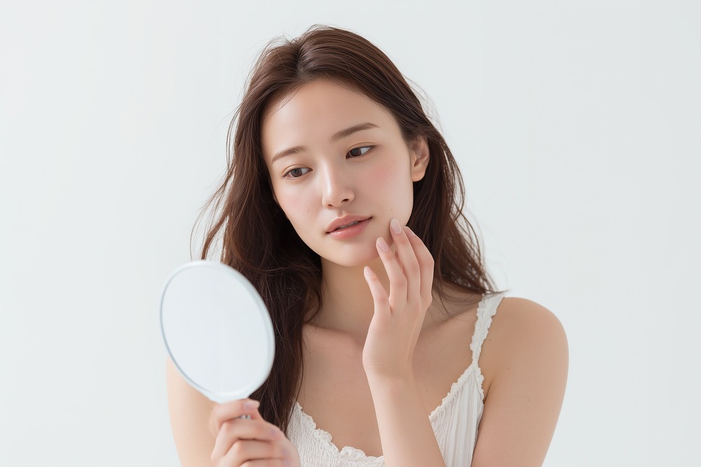 自力でどこまで変わる?小顔を作る生活習慣とケア