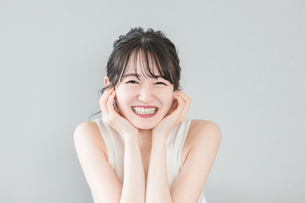 体は細いのに顔がでかい悩みはバランスを整えて印象アップ