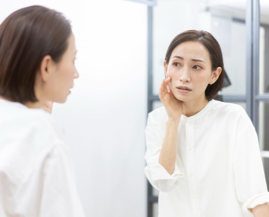 顔のたるみは痩せると治る？痩せた時に起こる意外な変化