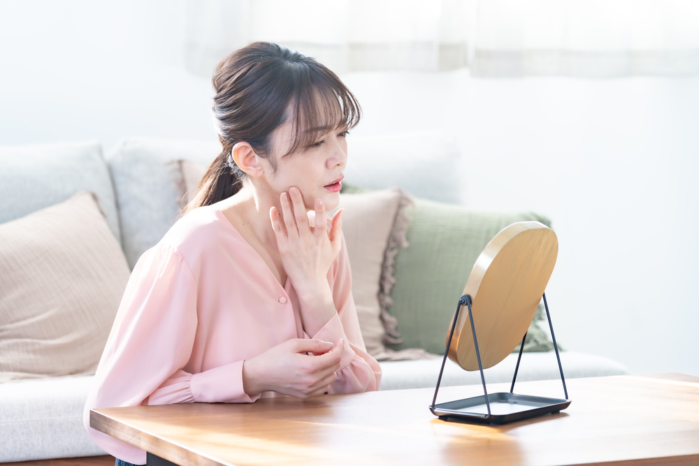 30代女性の老け顔を目立たせてしまう主な原因