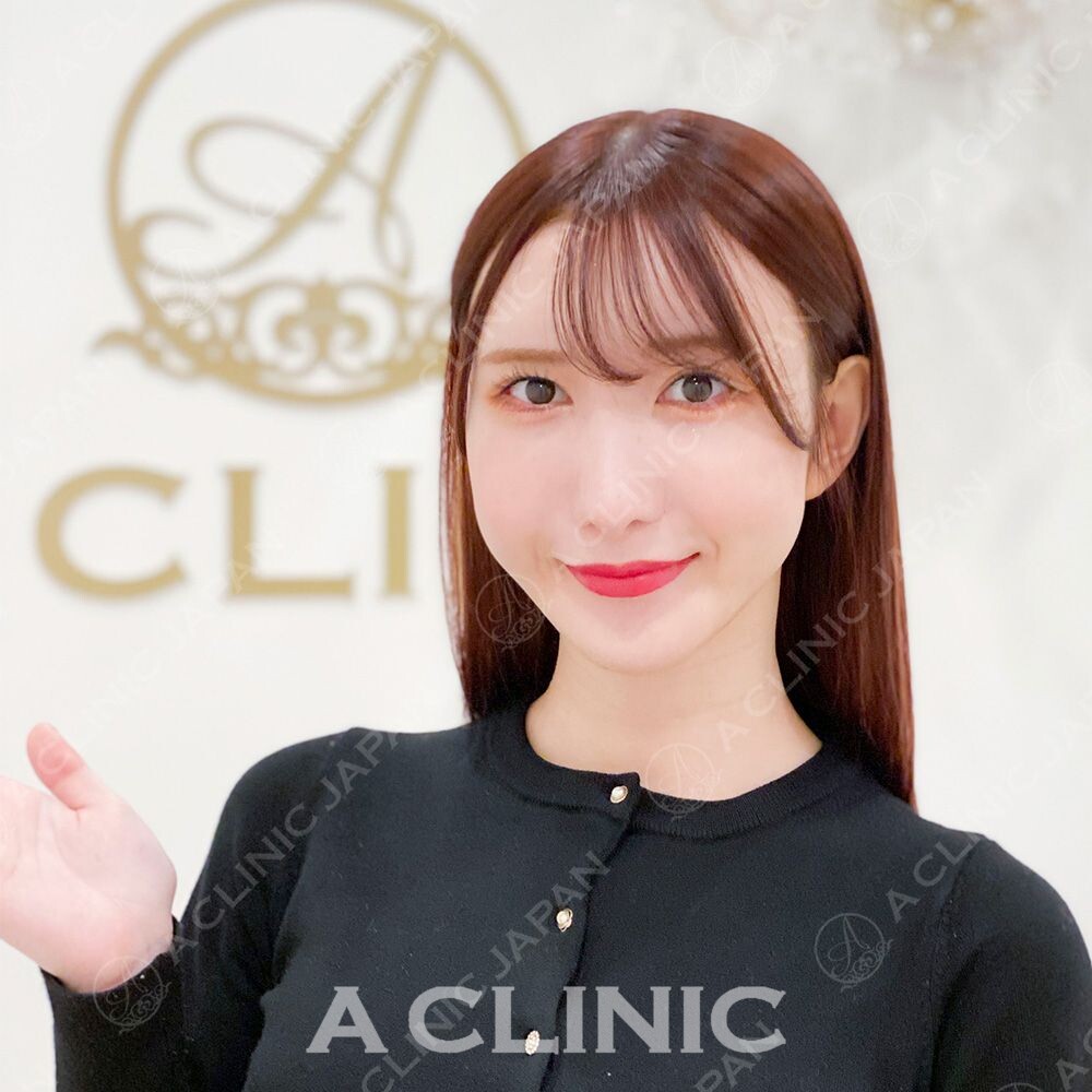 ナチュラルなのにしっかり小顔効果を実感！Aスレッドの処置前と処置直後の症例です(20代女性) BEFORE